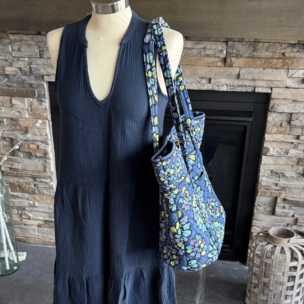Vera Bradley Navy and Lemon Blossom Tote
